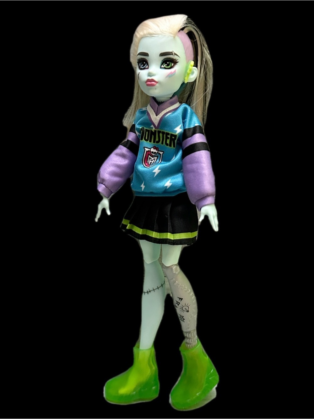 Monster High Ghoul Spirit G3 Frankie Stein Doll in Blue, Purple & Green Accents